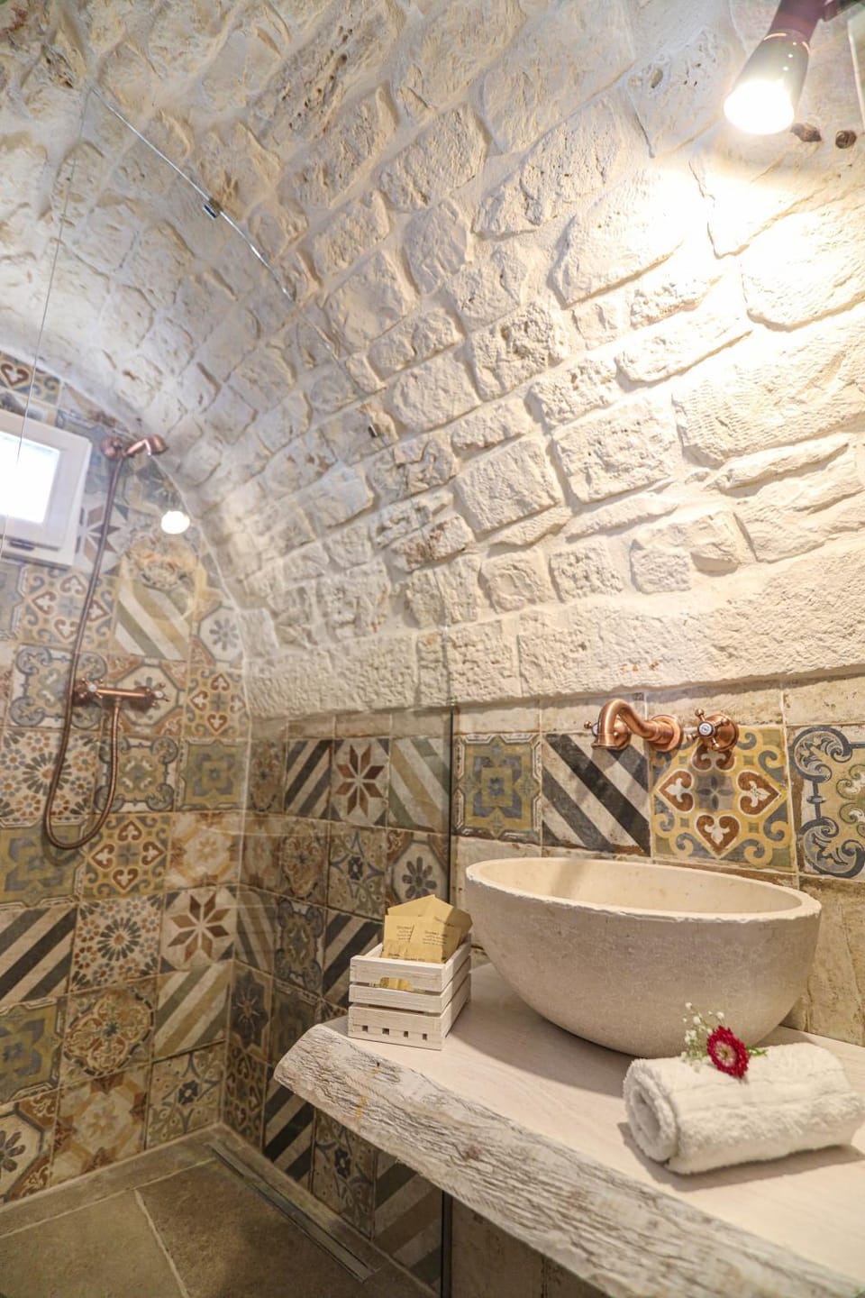 Shower, Bathroom, towels