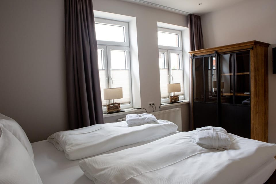 Romantik Hotel Aquarium Hotel in Friedrichstadt