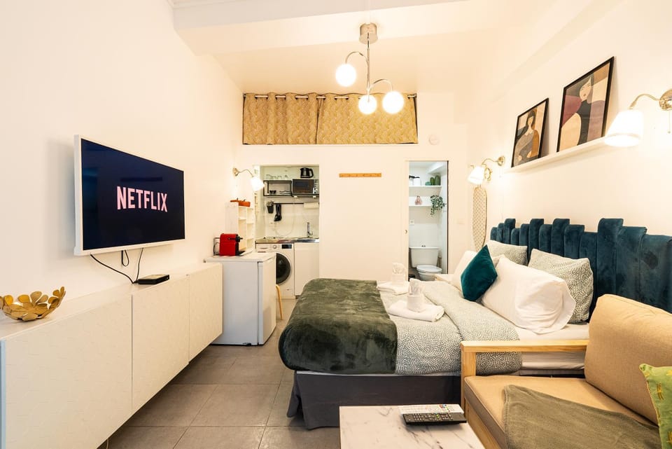 Studio - Moderne - Netflix & Wifi Apartment in Paris