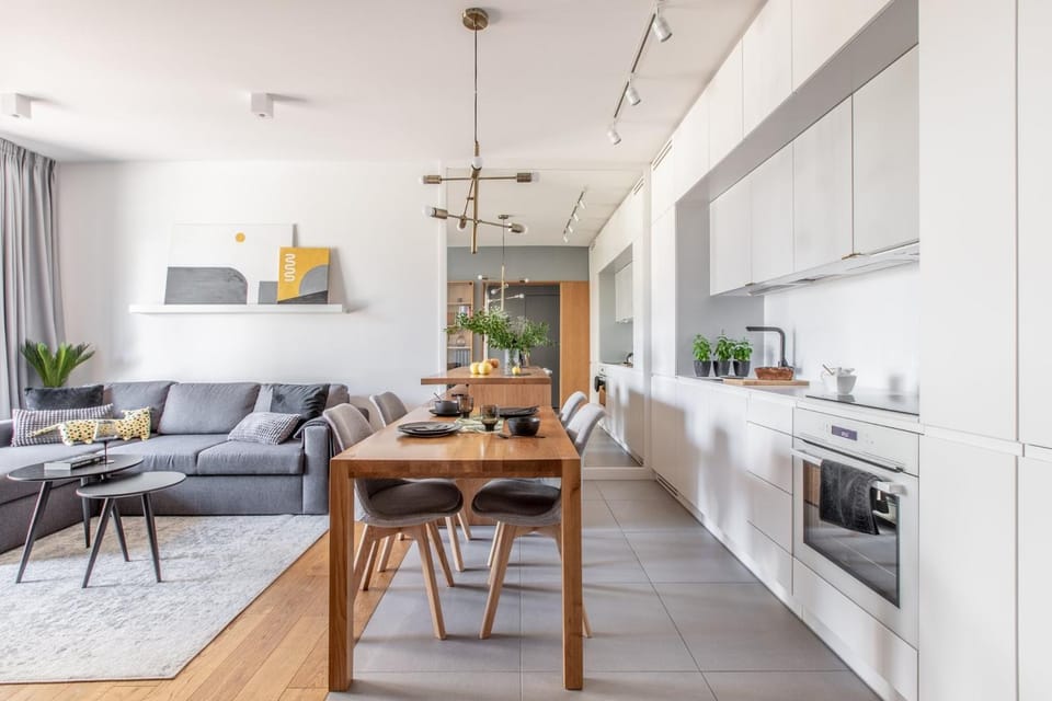 Kitchen or kitchenette, Living room, Seating area, Dining area