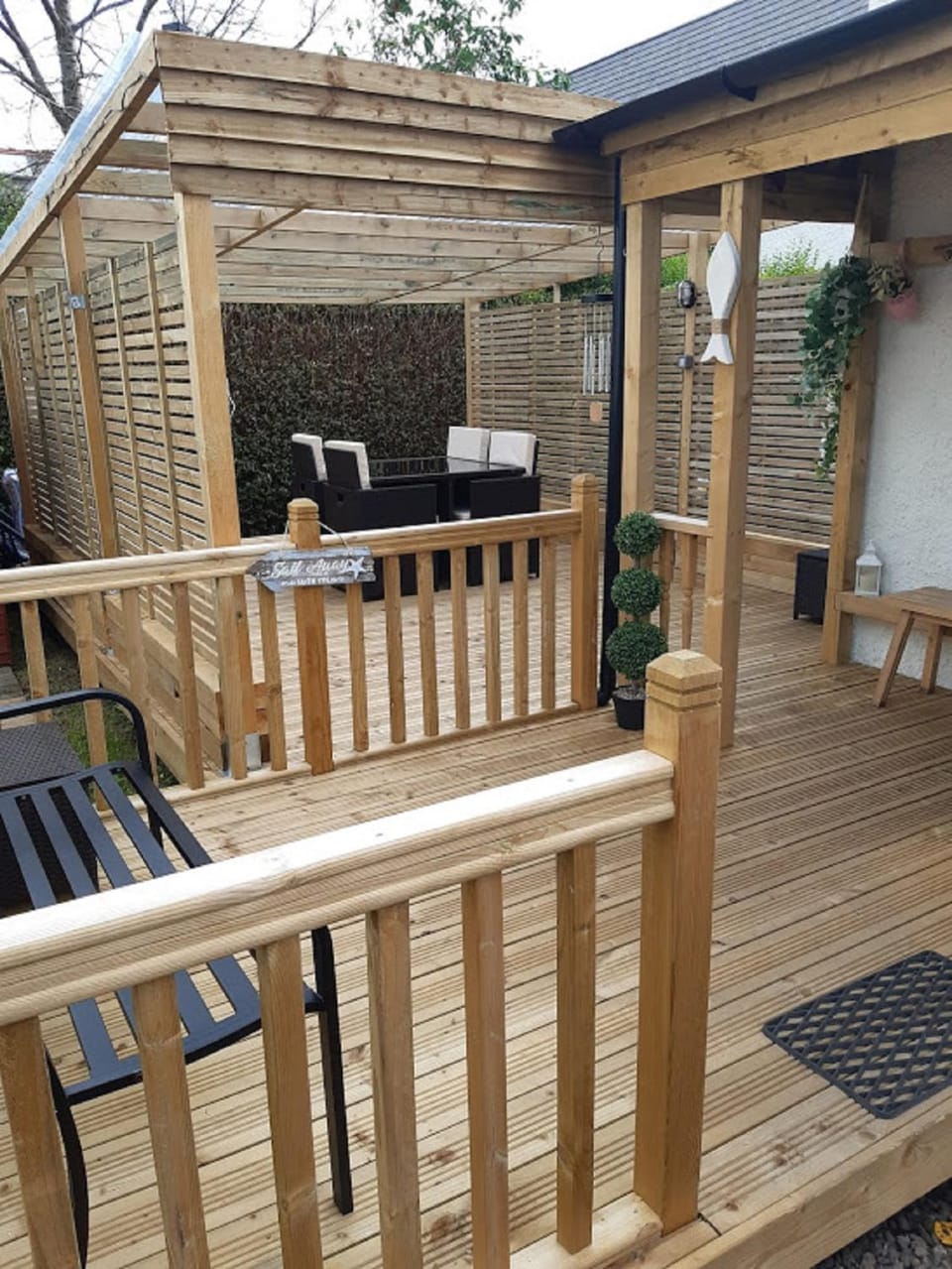 Property building, Garden, Balcony/Terrace, Seating area