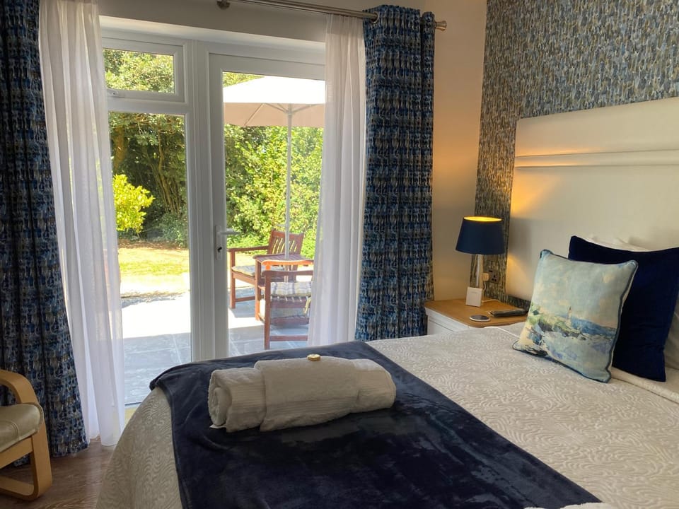 Toppesfield House B&B Bed and Breakfast in England