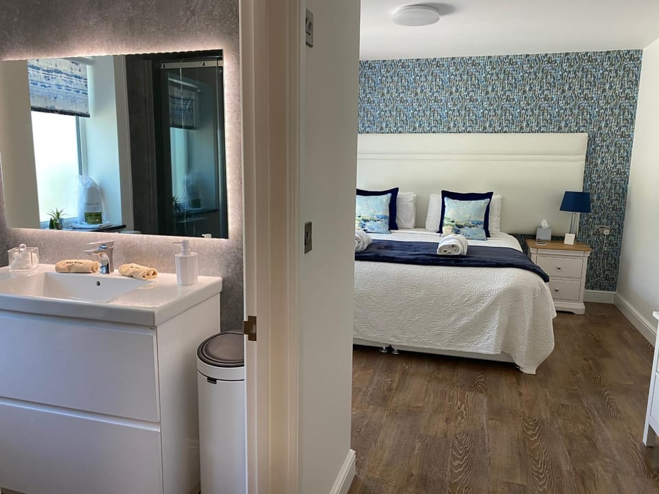 Toppesfield House B&B Bed and Breakfast in England