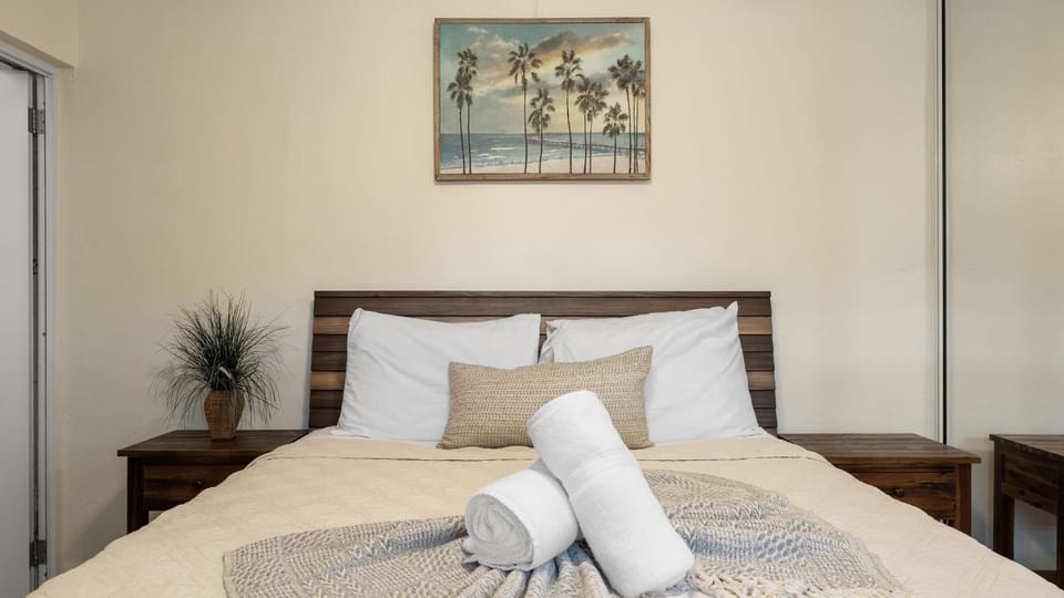 The Reef 1 walking disntance to Steps Beach Apartment in Rincón
