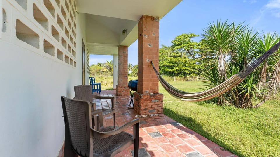 Beachfront Studio in Aguada Apartment in Aguadilla