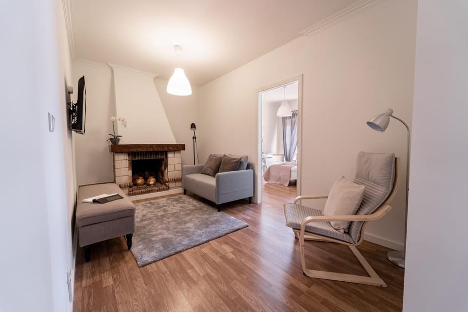 Communal lounge/ TV room, Living room