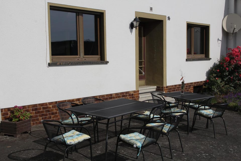 Garden, Balcony/Terrace