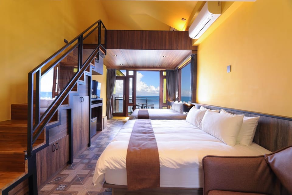View (from property/room), Photo of the whole room
