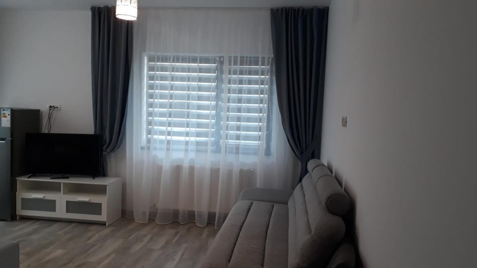 Bed, Photo of the whole room, Quiet street view