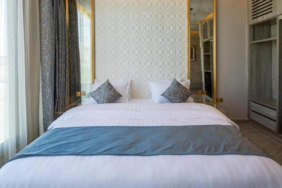 Bed, Photo of the whole room, Bedroom, wardrobe