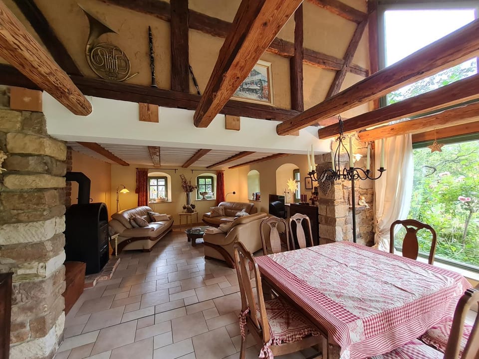 Living room, Seating area, Dining area