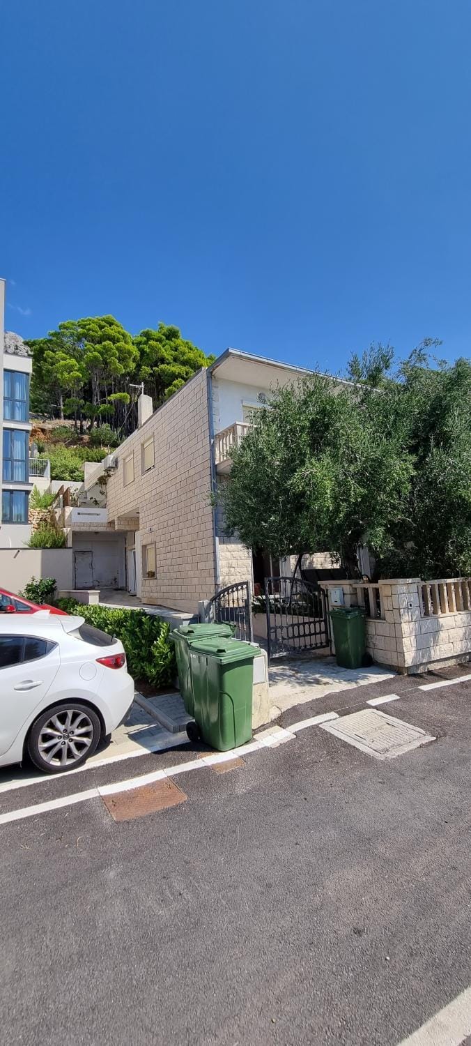 Apartment Bilan Apartment in Brela