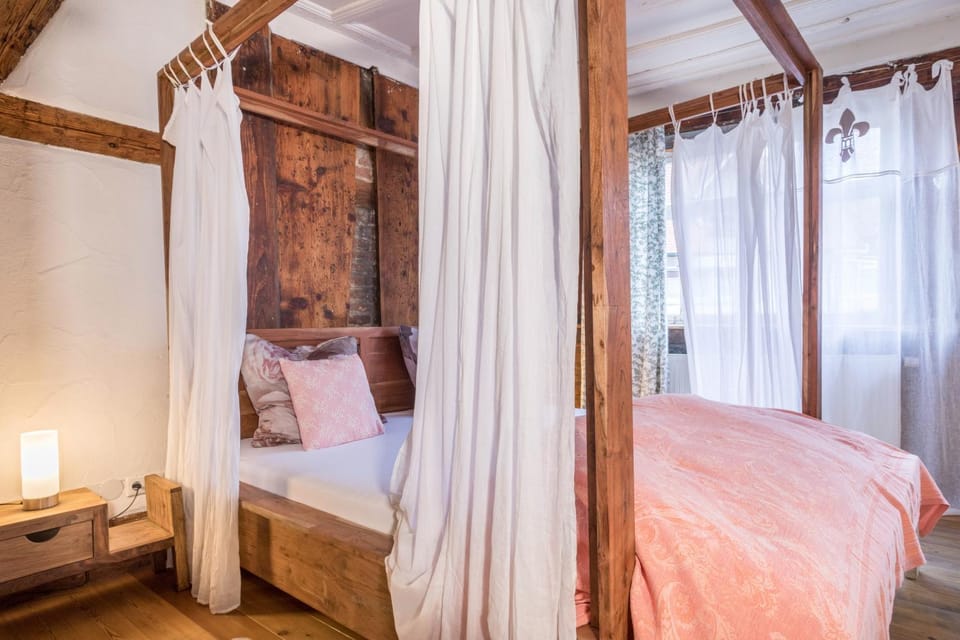 Living room, Bedroom