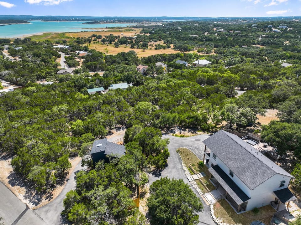 Scenic Terrace House in Canyon Lake