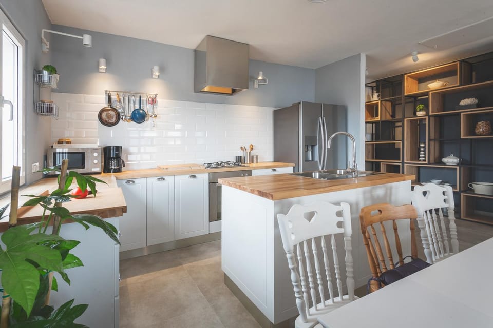 Kitchen or kitchenette, Decorative detail