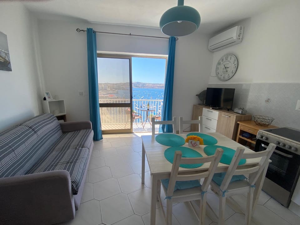 Balcony/Terrace, Balcony/Terrace, Dining area