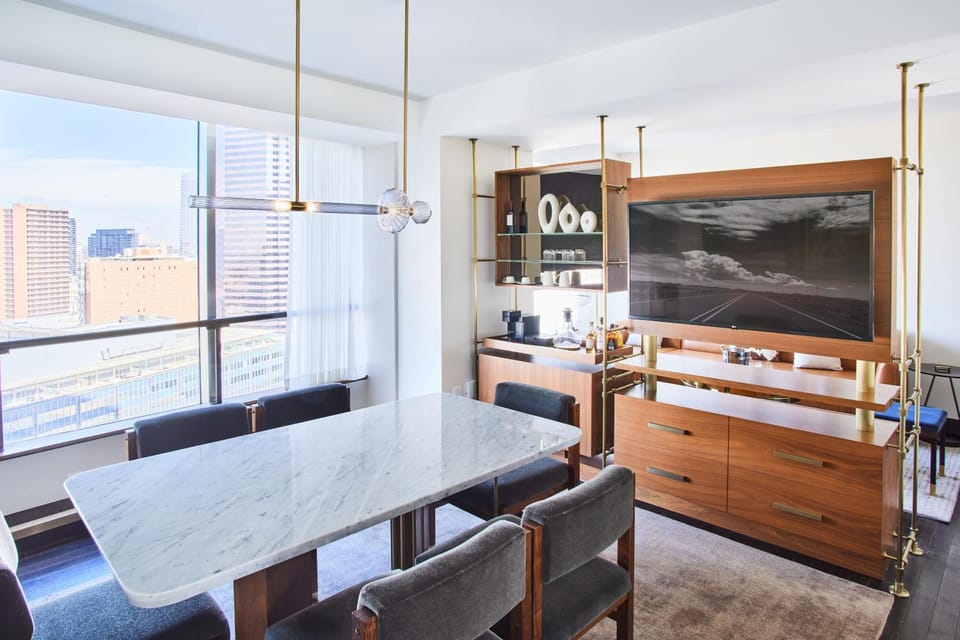 TV and multimedia, Dining area