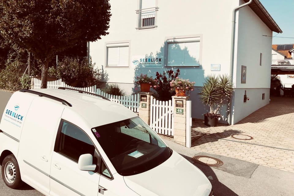 Property building, Day, Street view, Parking
