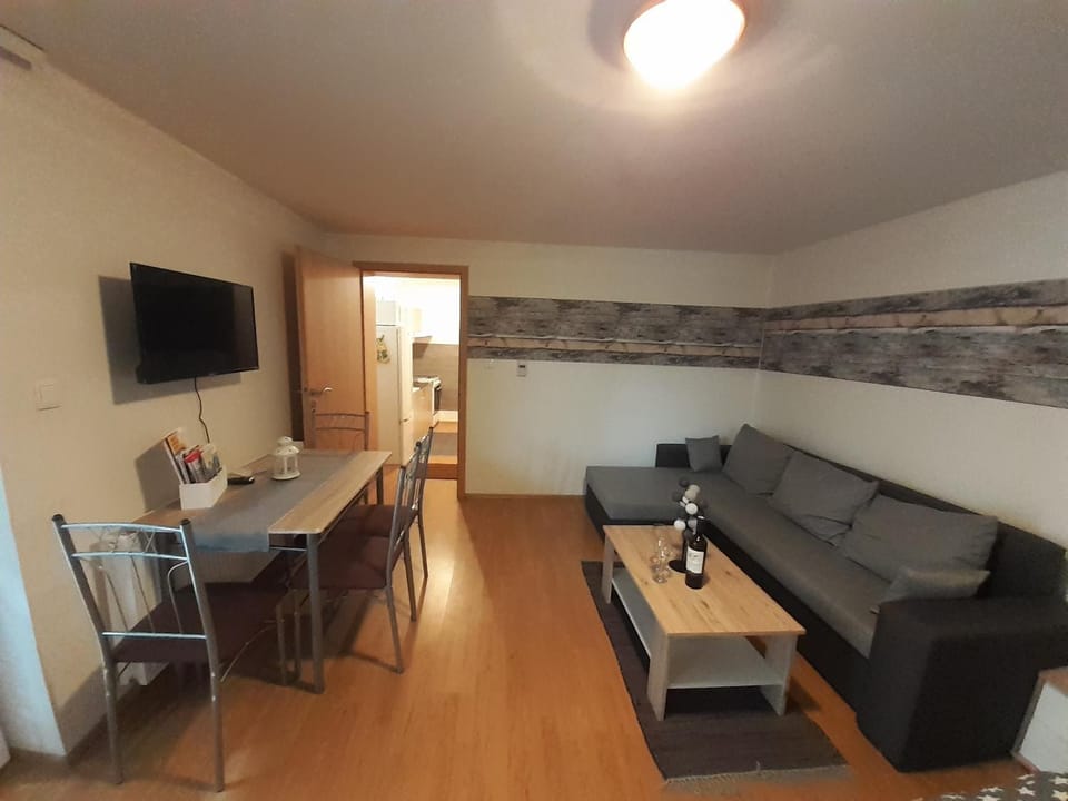 Apartmán LauMar 2 Apartment in South Moravian Region