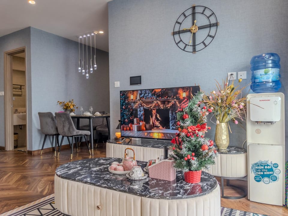 TV and multimedia, Dining area