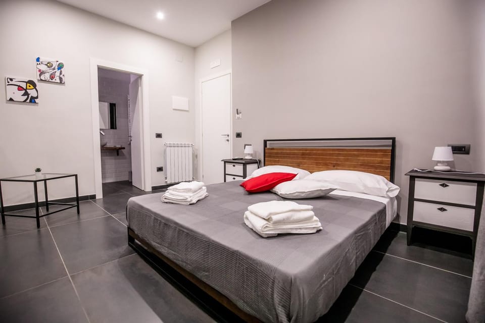 Medusa Cilea Guest House Bed and Breakfast in Naples