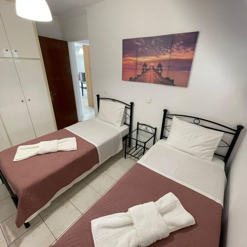 Bed, Bedroom, towels, wardrobe