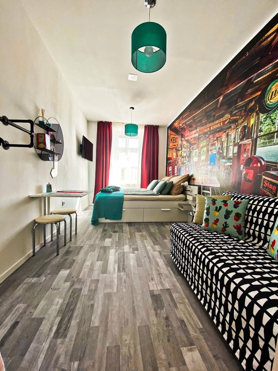 Living room, Photo of the whole room