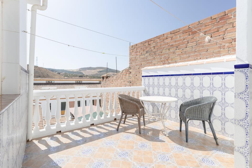 Property building, Balcony/Terrace, Living room
