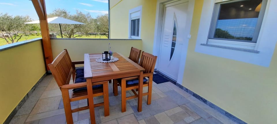 Patio, Balcony/Terrace