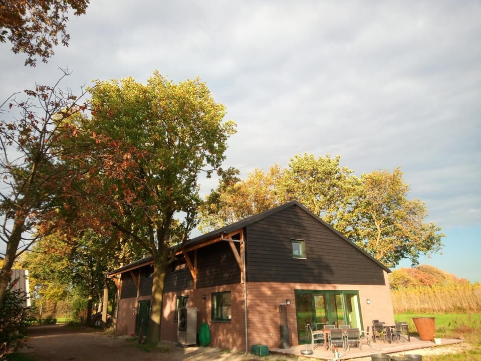 Property building, Autumn
