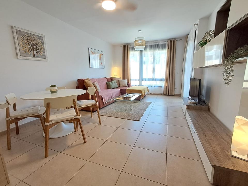 Spacious apartment with large private garden in Palm Mar Apartment in Palm-Mar