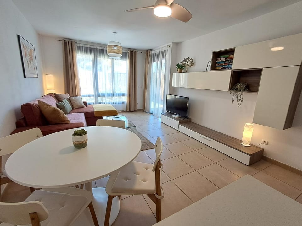 Spacious apartment with large private garden in Palm Mar Apartment in Palm-Mar