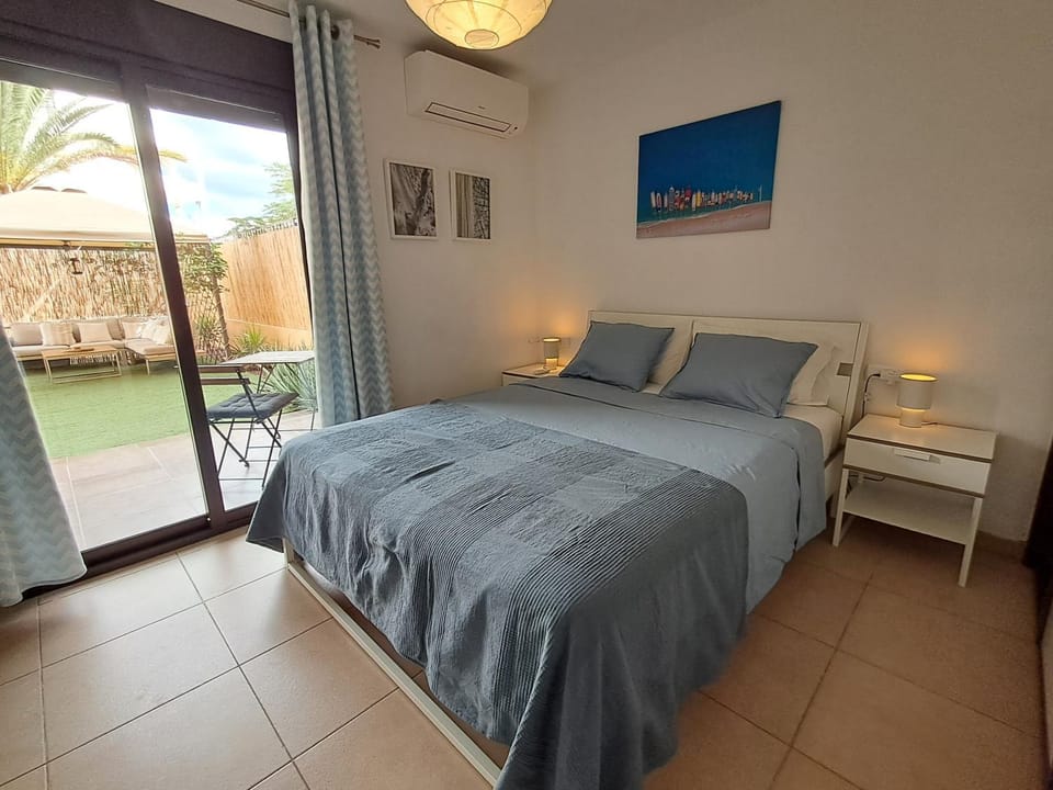 Spacious apartment with large private garden in Palm Mar Apartment in Palm-Mar
