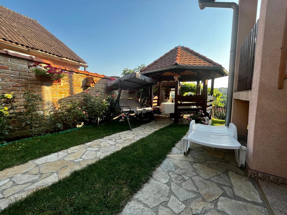 Garden, Seating area