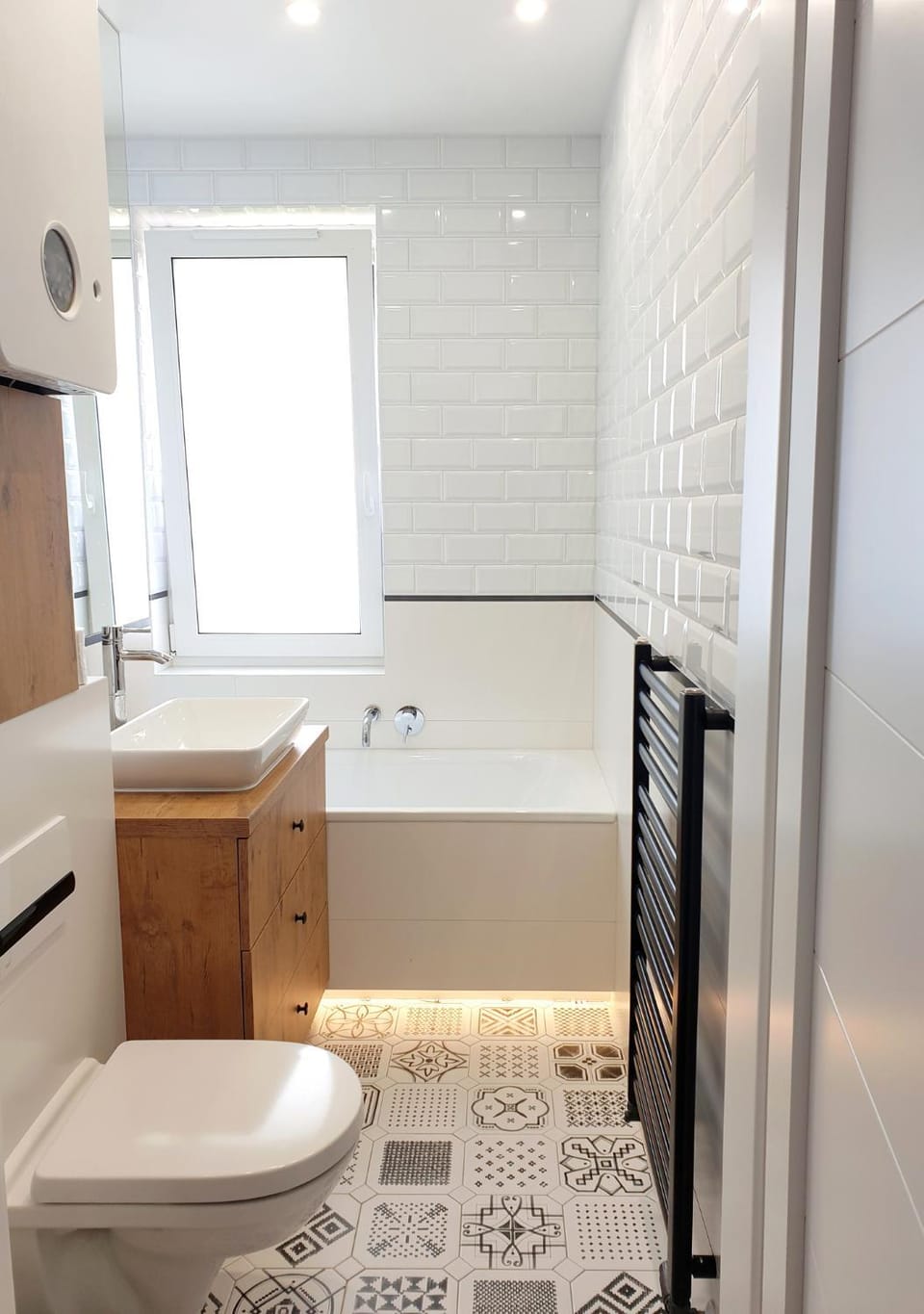 Bathroom, Bath