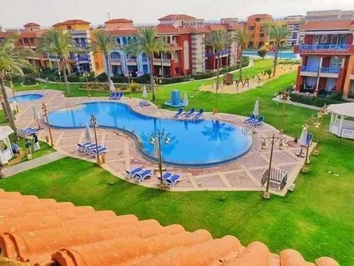 Property building, Spring, Day, Natural landscape, Children play ground, Garden, Garden view, Pool view, Swimming pool, Location, sunbed