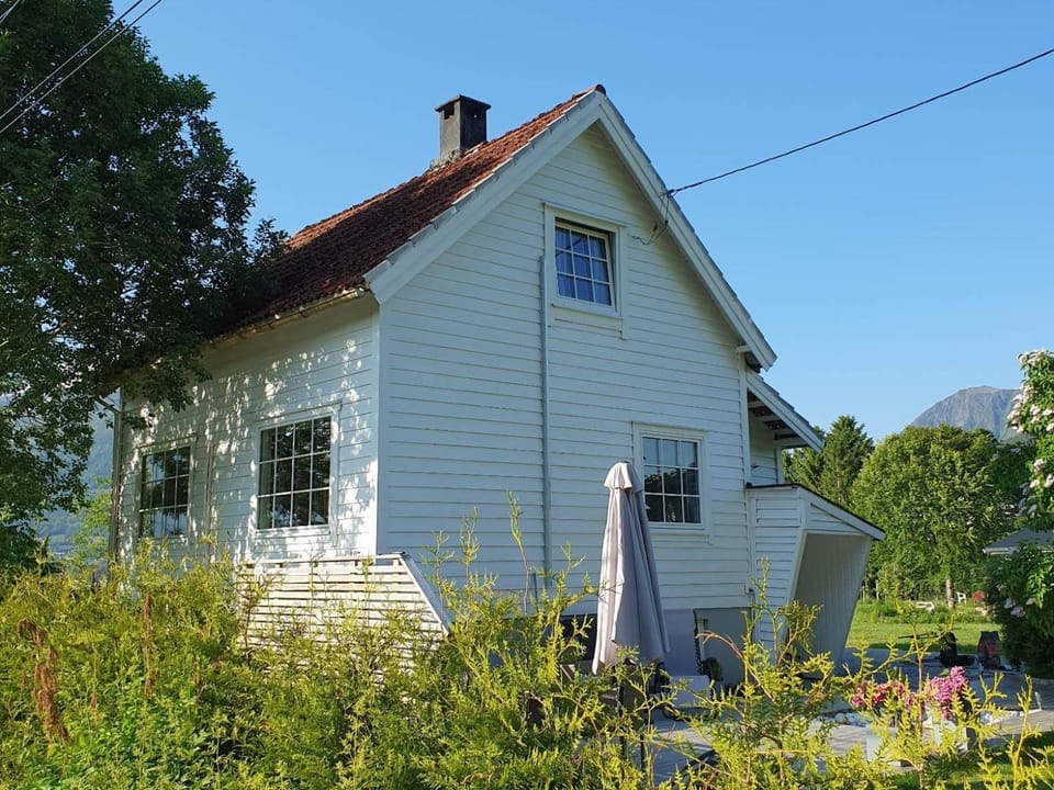 Reinebu House in Vestland