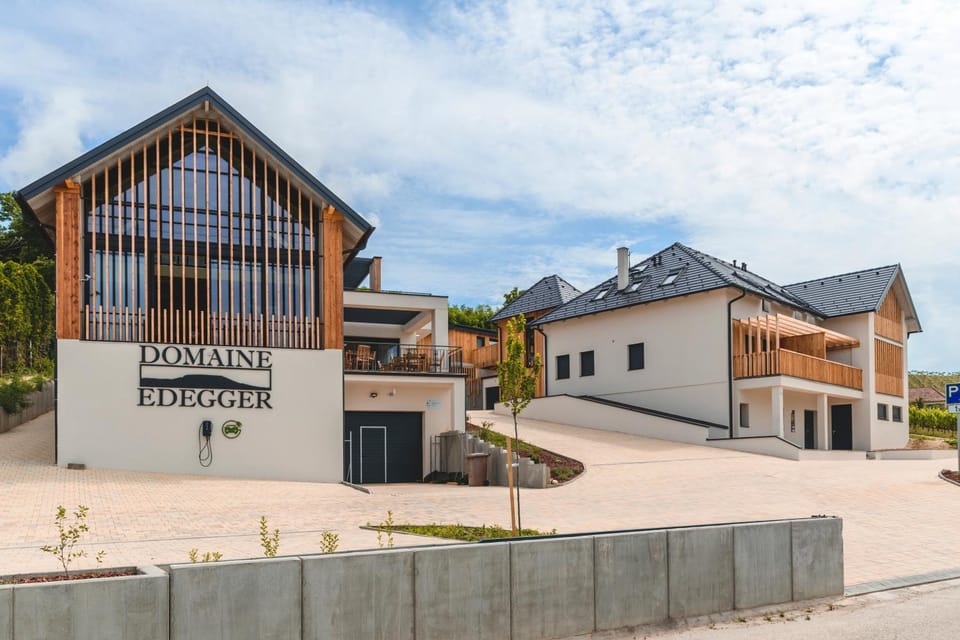 Property building, Day, Street view