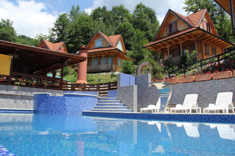 Property building, Swimming pool