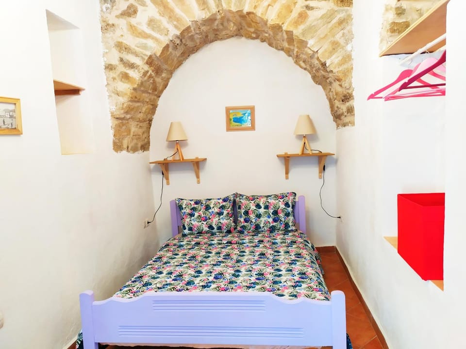 Traditional Family House, ground floor with yard House in Naxos, Naxos and Lesser Cyclades, Greece