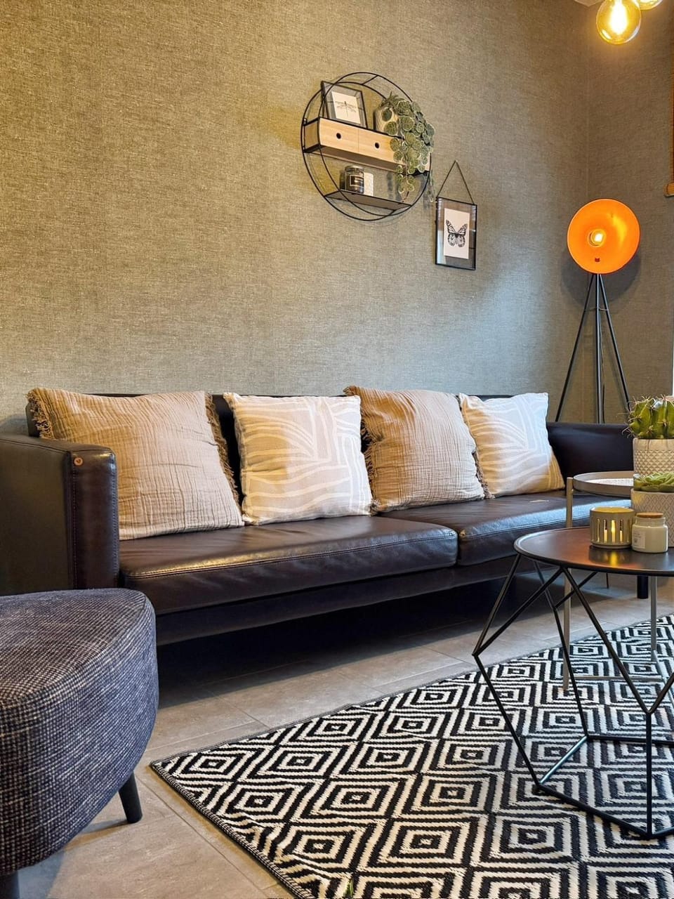 Living room, Seating area
