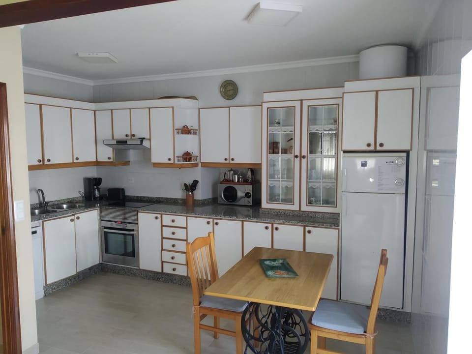apartamento pettit centro de O Grove Apartment in O Salnés