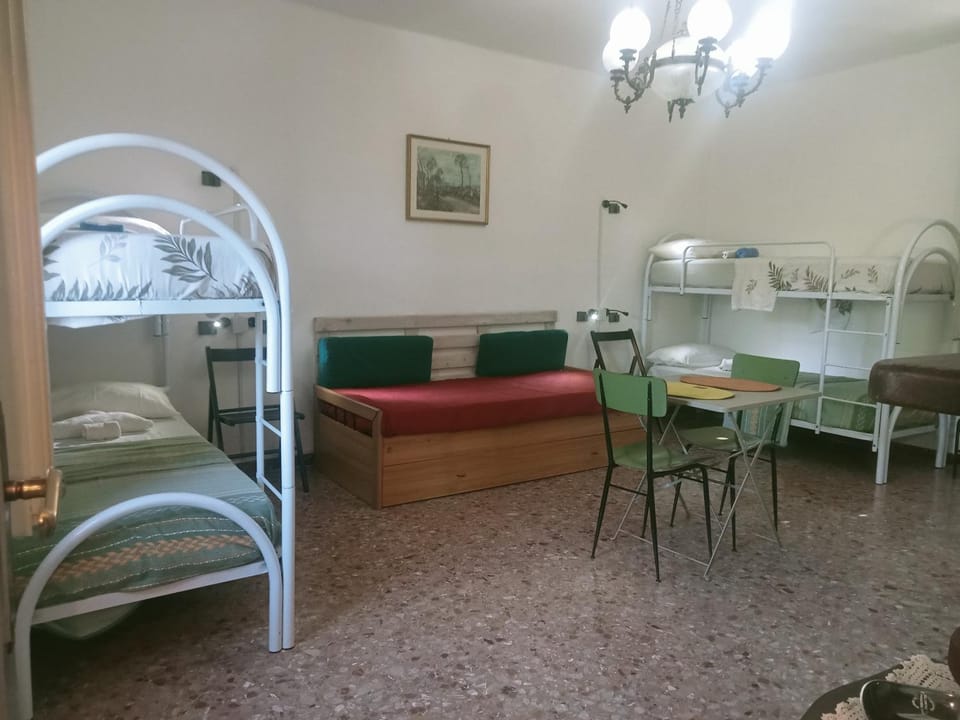 bunk bed