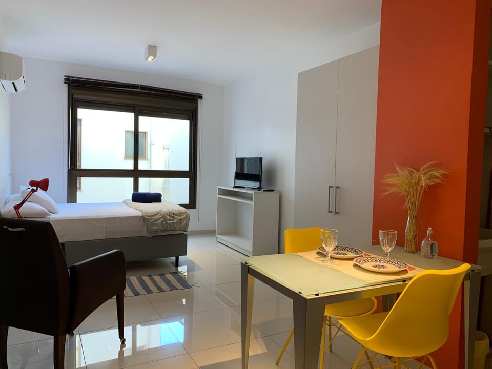 Apartamento Perfeito Casemiro, 199 - RETIRADA DAS CHAVES MEDIANTE AGENDAMENTO COM UMA HORA DE ANTECEDÊNCIA COM ANDREIA OU LUIS Apartment in Porto Alegre