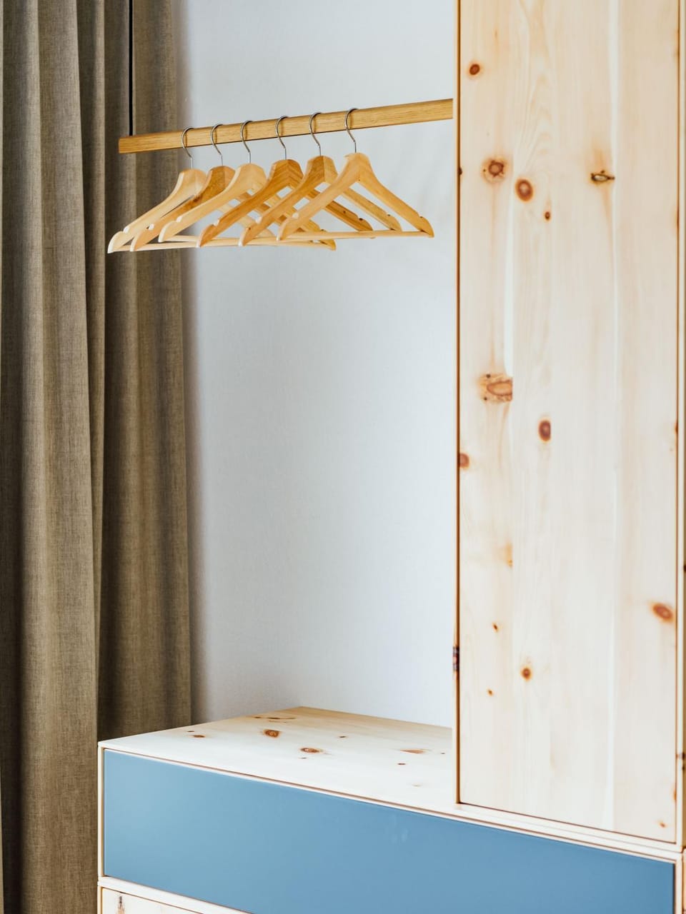 Decorative detail, wardrobe