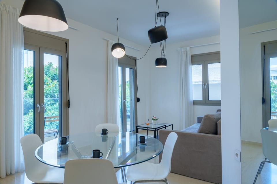 Living room, Seating area, Dining area