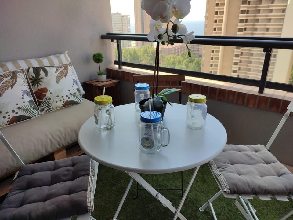 Junto Playa Levante con terraza Chill-Out-2 WCs-A ESTRENAR Gemelos 23 Apartment in Benidorm