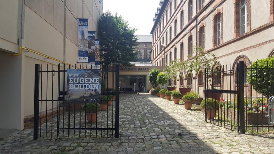 Studio Barbel Apartment in Honfleur