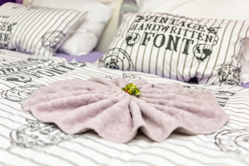 Bed, Decorative detail, Bedroom