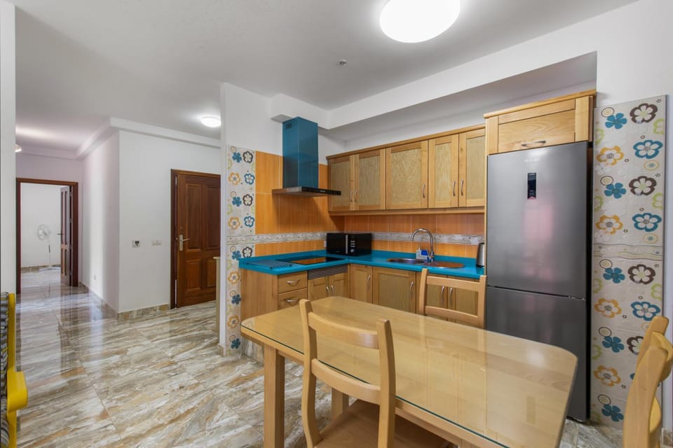 Kitchen or kitchenette, Living room